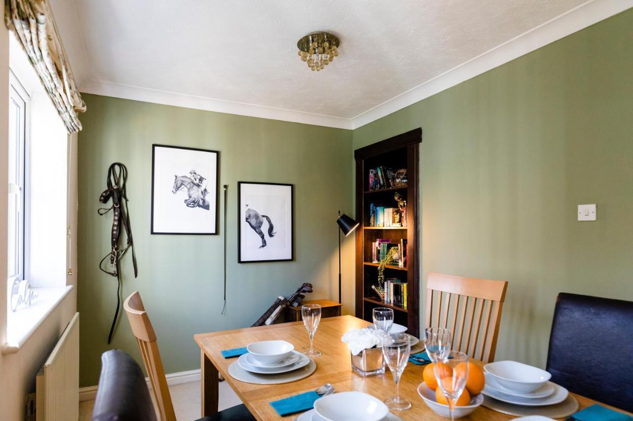Chichester Retreat House With Free Parking المظهر الخارجي الصورة