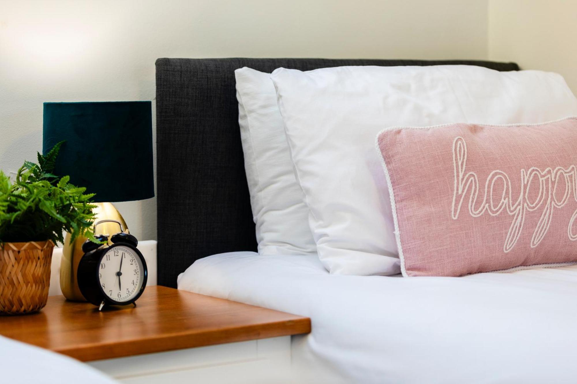 Chichester Retreat House With Free Parking المظهر الخارجي الصورة