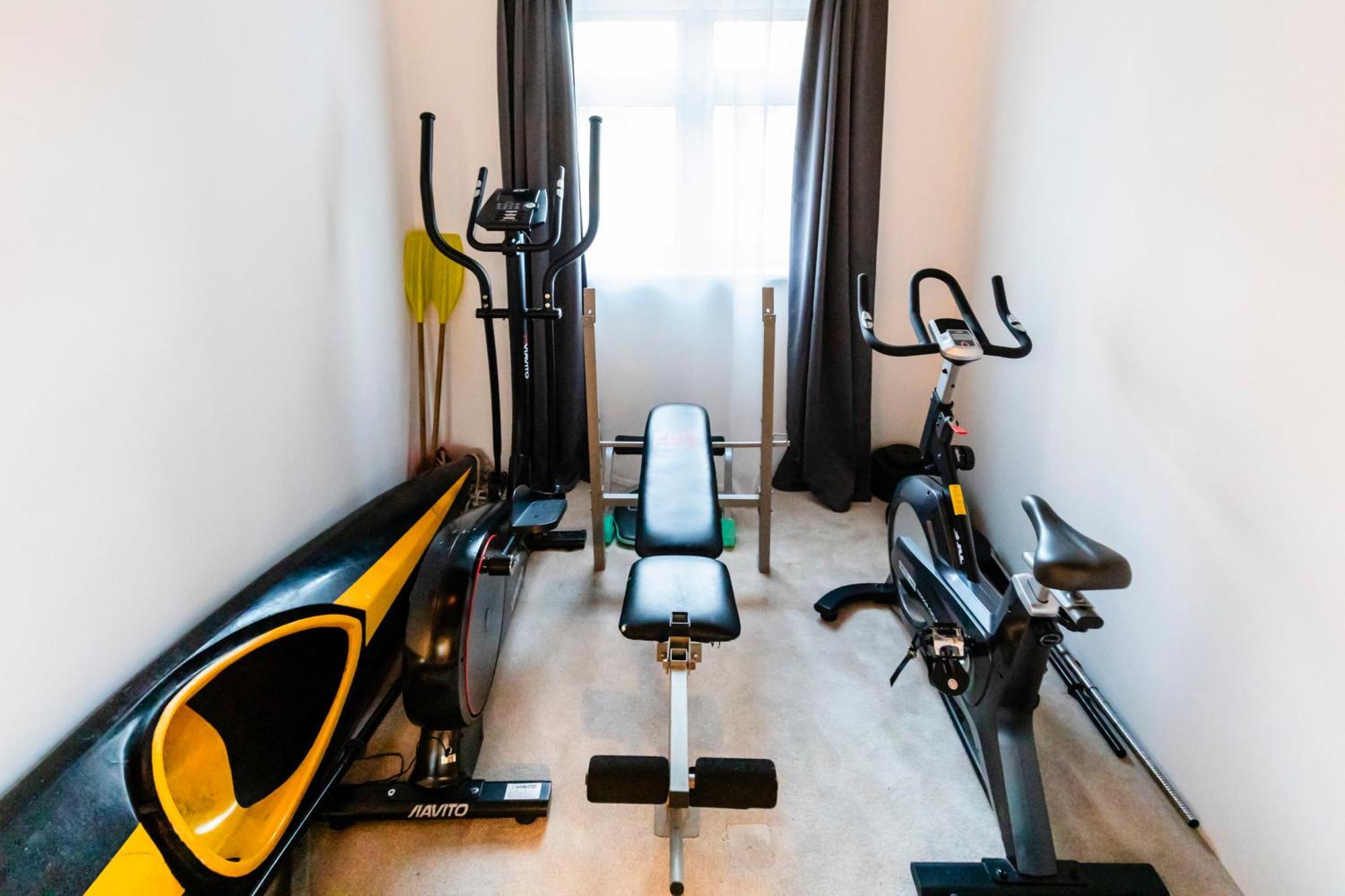 Chichester Retreat House With Free Parking المظهر الخارجي الصورة