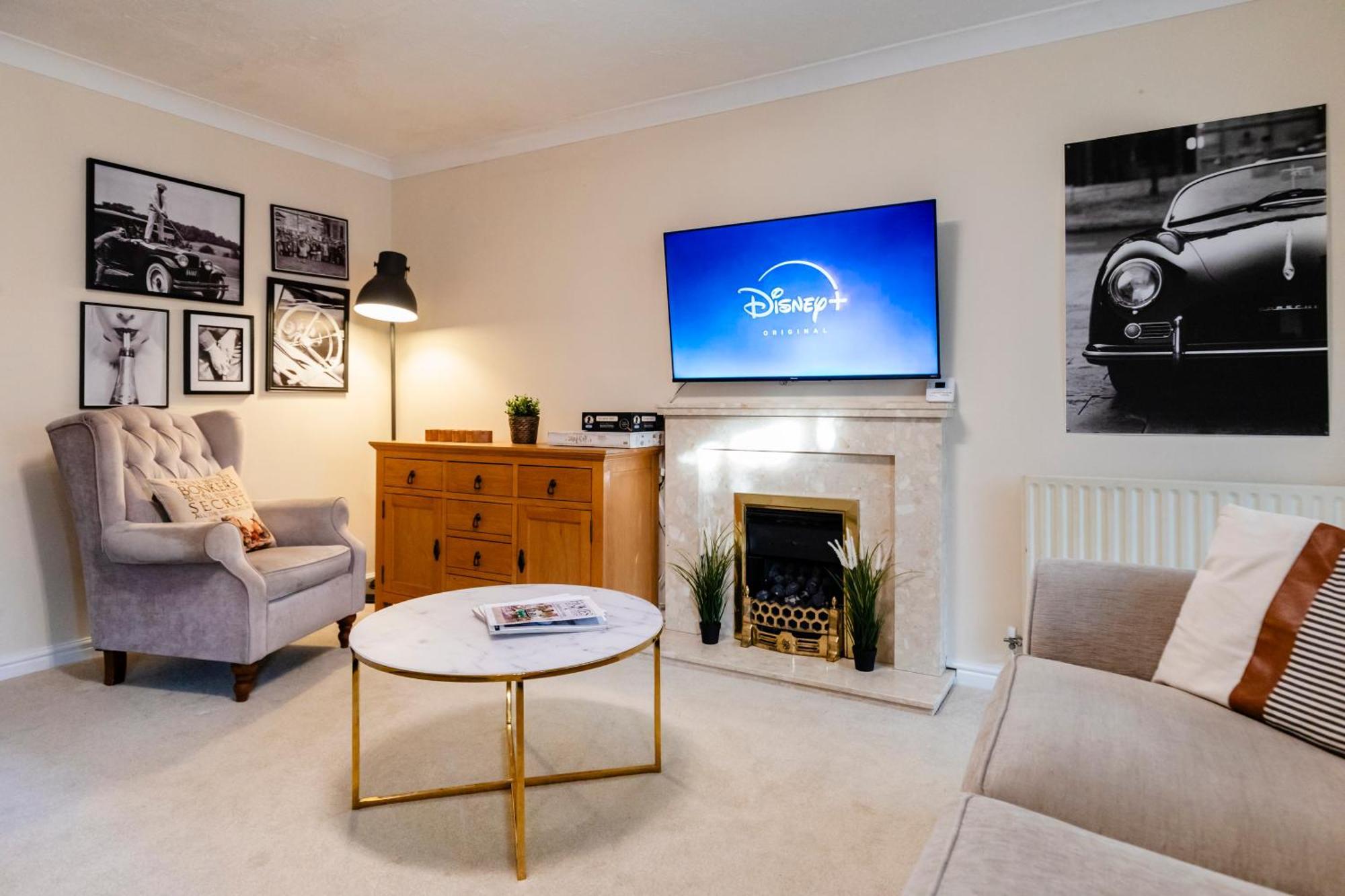 Chichester Retreat House With Free Parking المظهر الخارجي الصورة